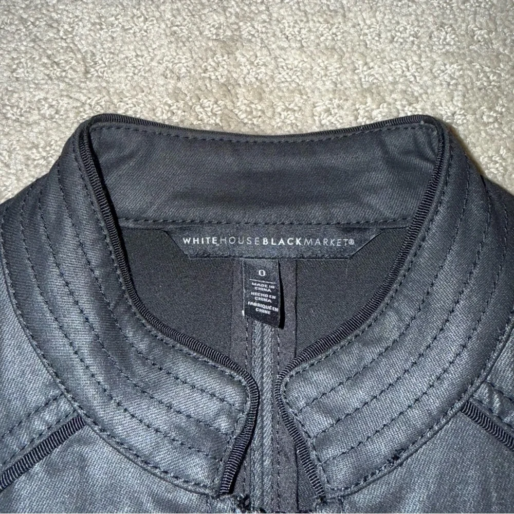White House Black Market WHBM Black Coated Denim Moto Jacket Size 0
